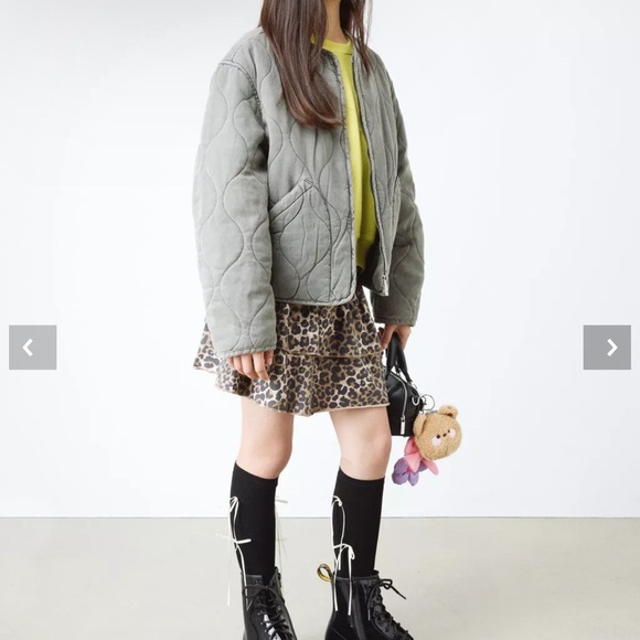 Dr. Marten 1469 Leather Lace Up Boots - Picture 2 of 8